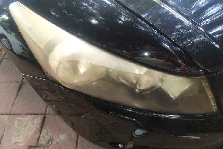 Used Honda Accord 2008 2.0L EX Right Front Headlight
