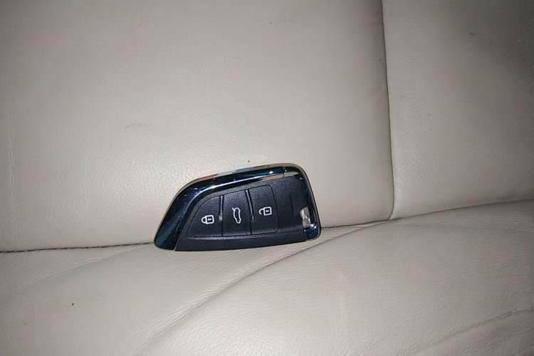 Used Honda Accord 2008 2.4L EX Vehicle Key
