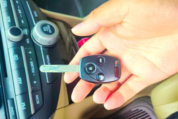 Used Honda Accord 2008 2.4L EX Vehicle Key