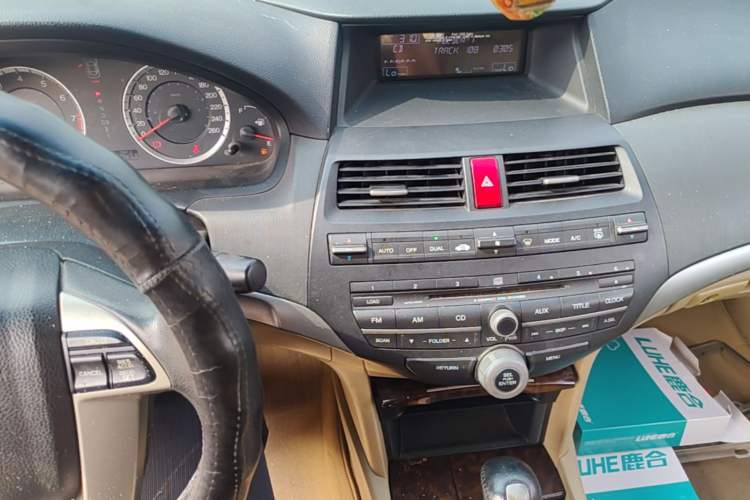 Used Honda Accord 2008 2.0L EX Audio And AC Panel
