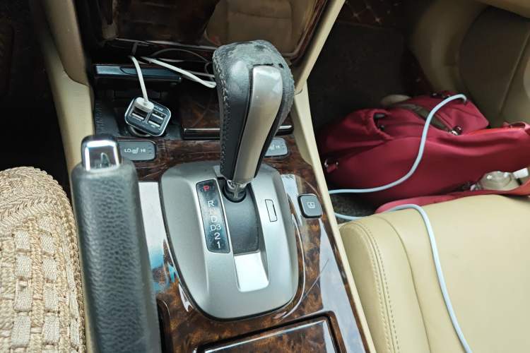 Used Honda Accord 2008 3.5L AT Gear Lever