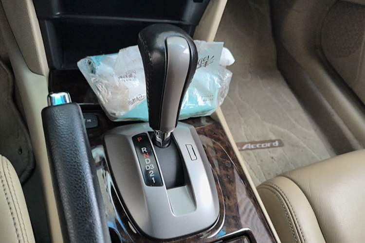 Used Honda Accord 2008 2.0L EX Gear Lever