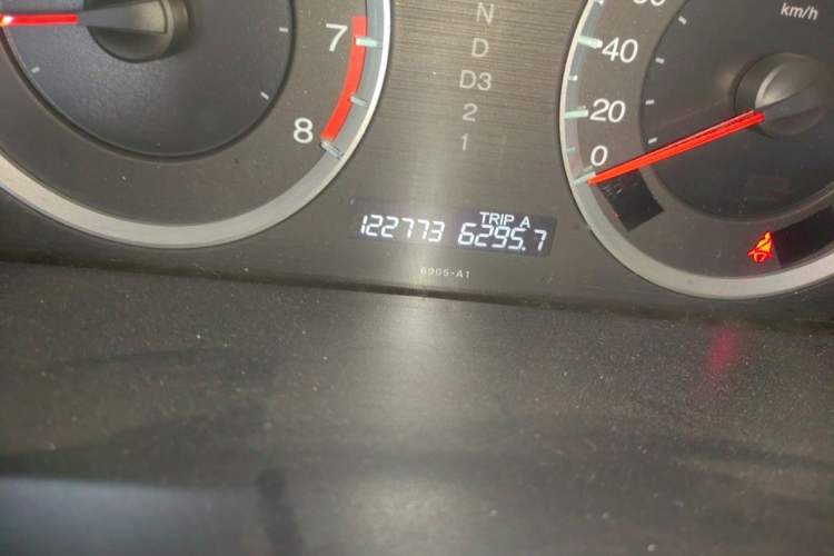 Used Honda Accord 2008 2.0L EX Odometer Close Up