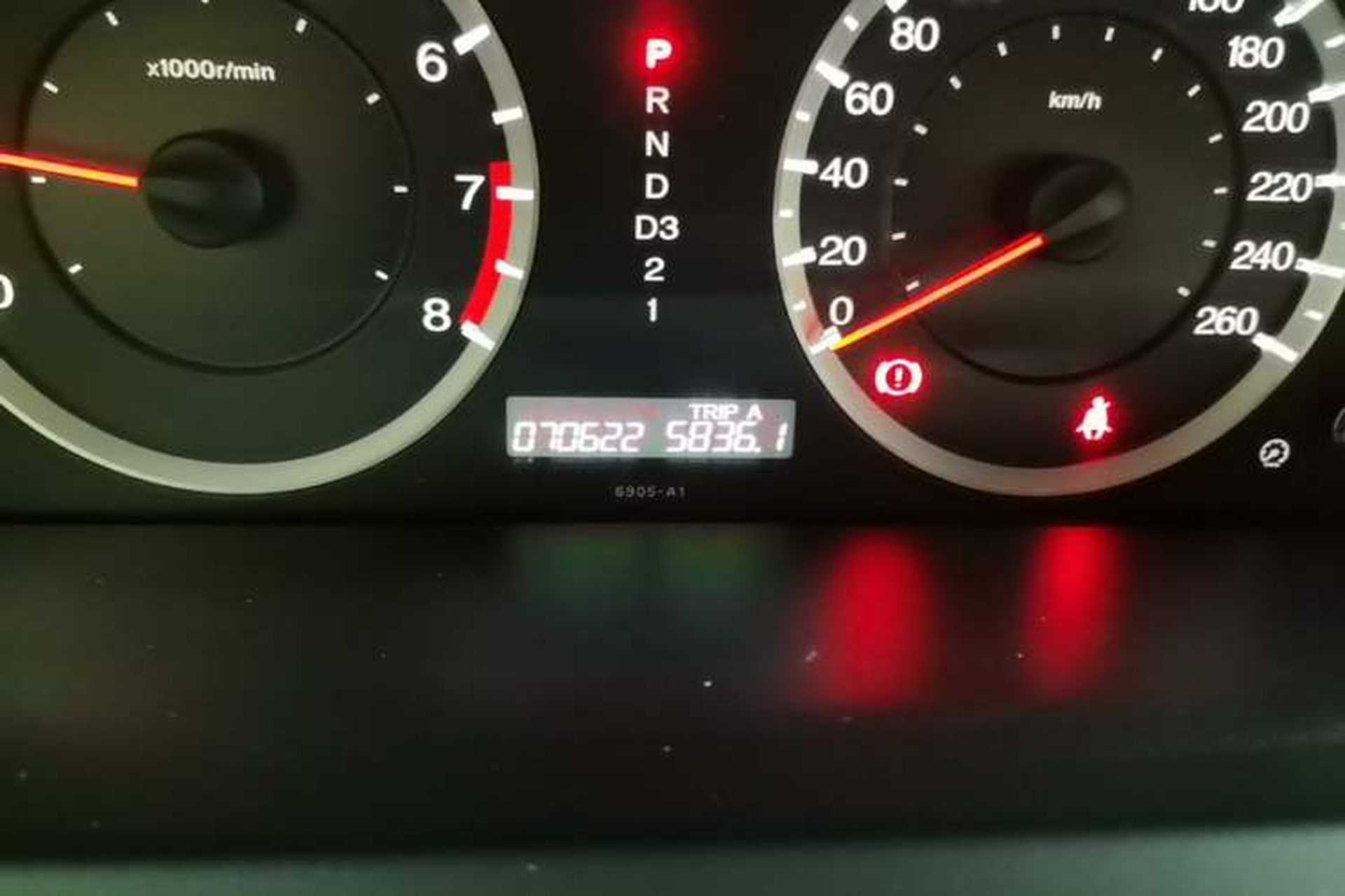 Used Honda Accord 2008 2.0L EX Odometer Close Up