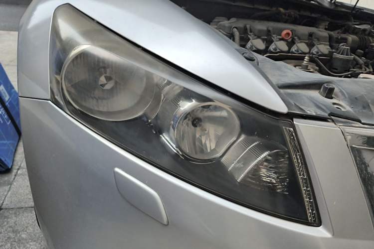 Used Honda Accord 2008 2.0L EX Right Front Headlight