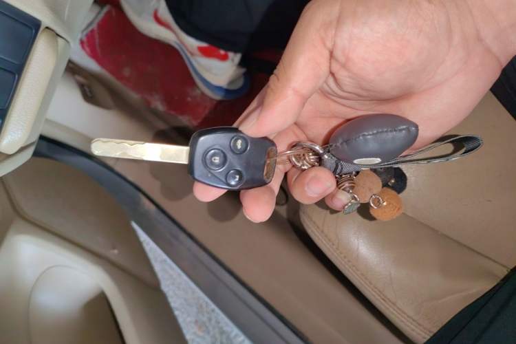 Used Honda Accord 2008 2.0L EX Vehicle Key