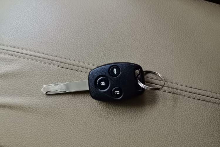 Used Honda Accord 2008 2.0L EX Vehicle Key