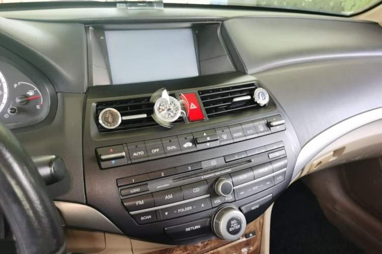 Used Honda Accord 2008 2.0L EX Audio And AC Panel