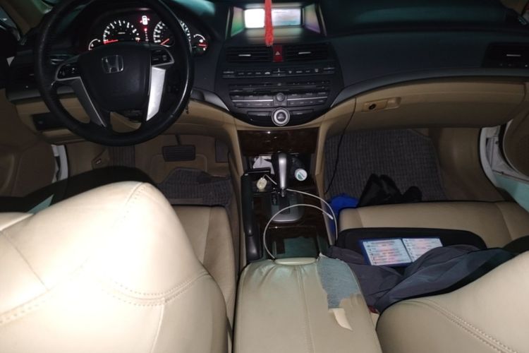 Used Honda Accord 2008 2.0L EX Center Console