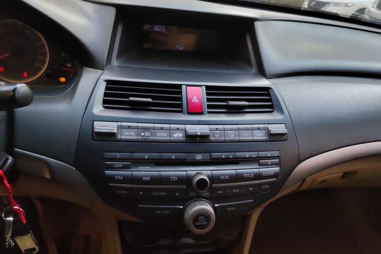 Used Honda Accord 2009 2.4L LX Audio And AC Panel