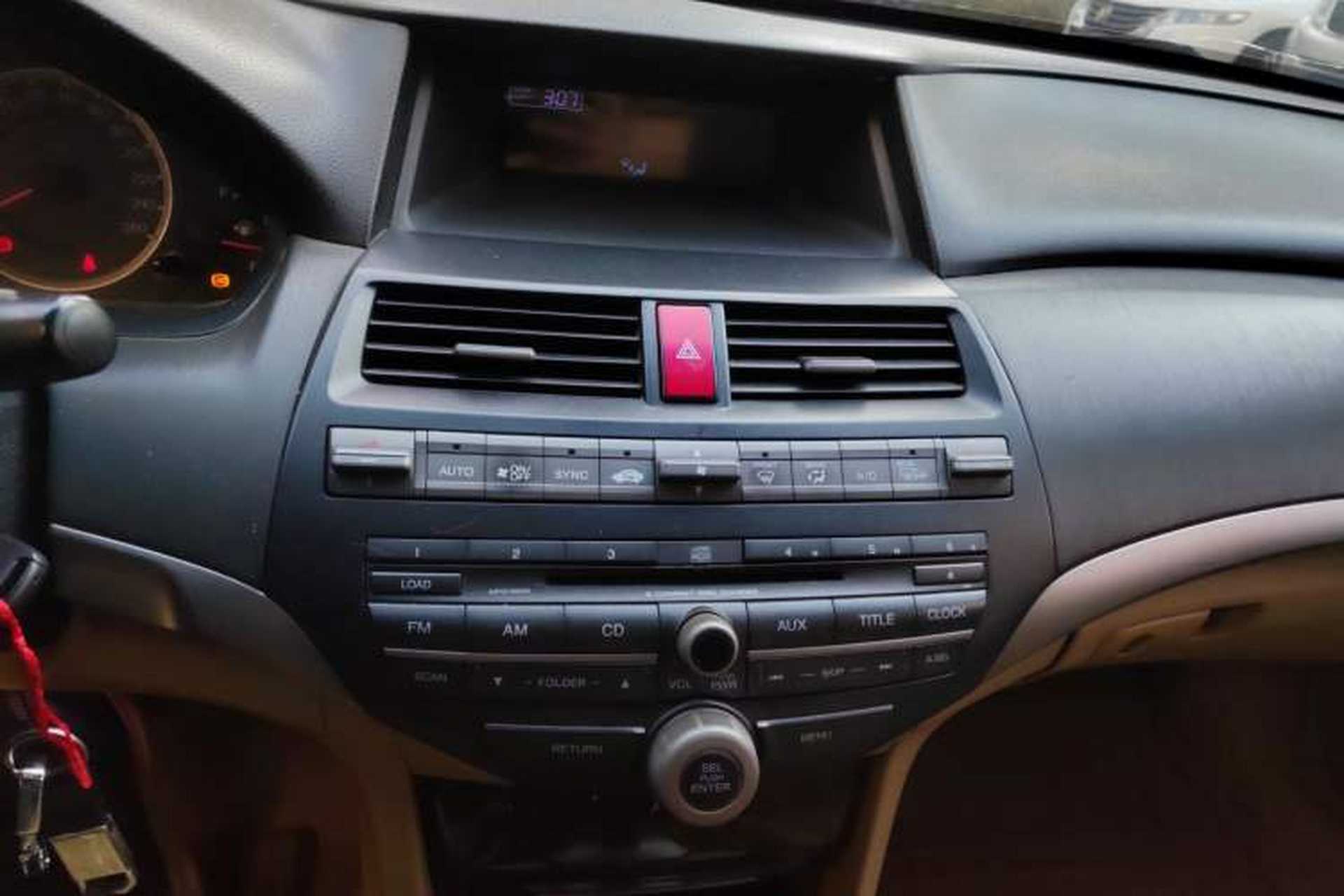 Used Honda Accord 2009 2.4L LX Audio And AC Panel