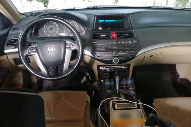 Used Honda Accord 2009 2.4L LX Center Console