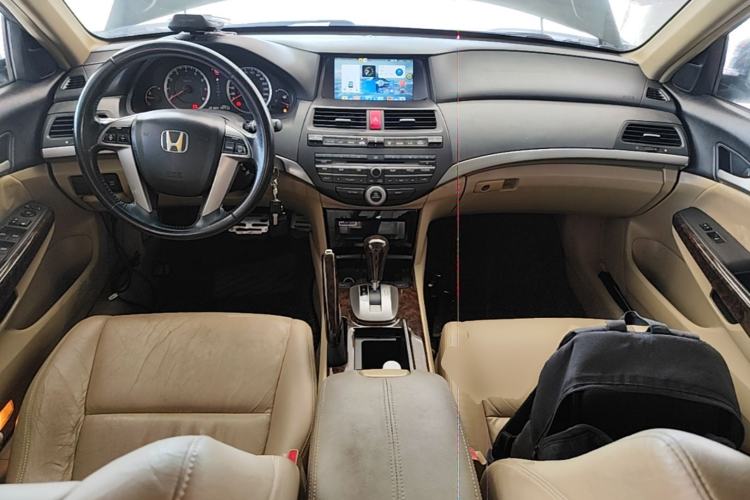 Used Honda Accord 2009 2.4L LX Center Console