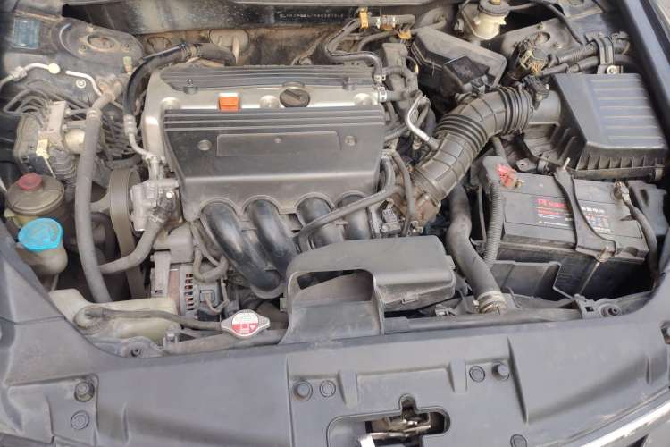 Used Honda Accord 2009 2.4L LX Engine Bay