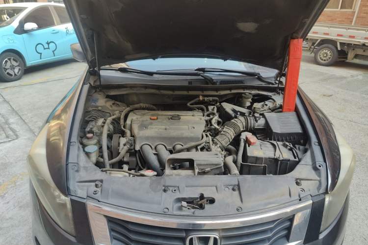 Used Honda Accord 2009 2.4L LX Engine Bay