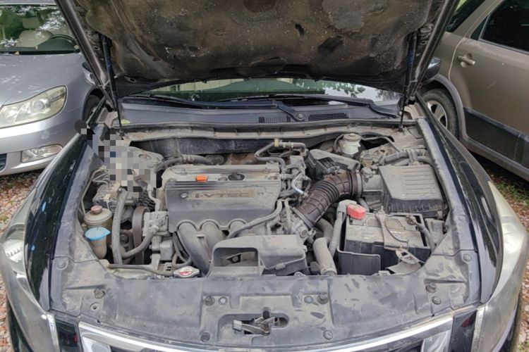 Used Honda Accord 2009 2.4L LX Engine Bay