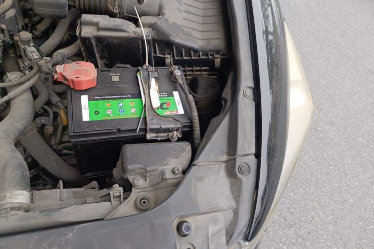 Used Honda Accord 2009 2.4L LX Engine Bay Left