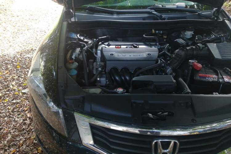 Used Honda Accord 2009 2.4L LX Engine Bay Right