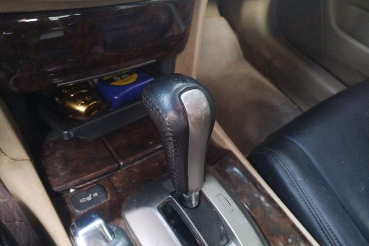 Used Honda Accord 2009 2.4L LX Gear Lever