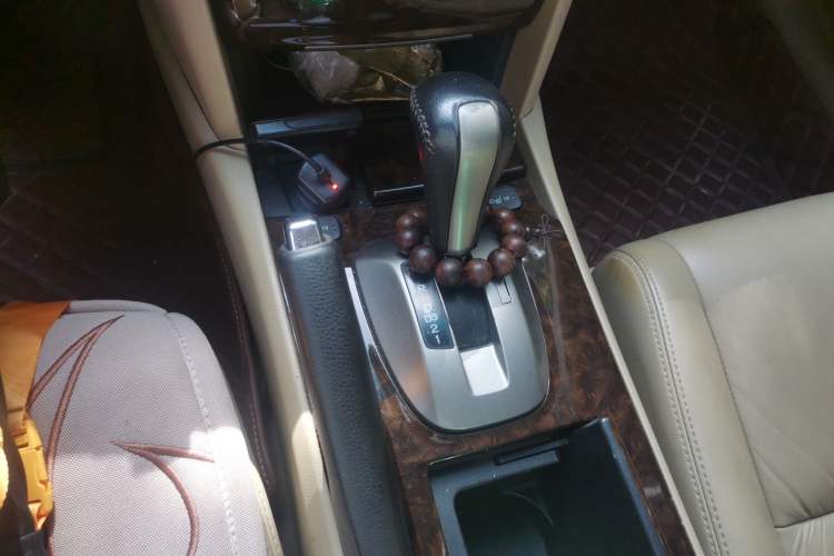 Used Honda Accord 2009 2.4L LX Gear Lever
