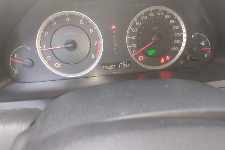 Used Honda Accord 2009 2.4L LX Odometer Close Up