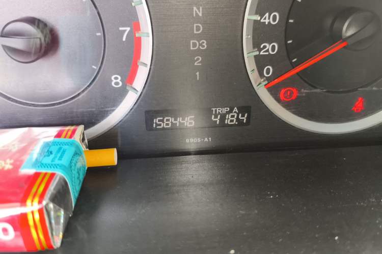 Used Honda Accord 2009 2.4L LX Odometer Close Up