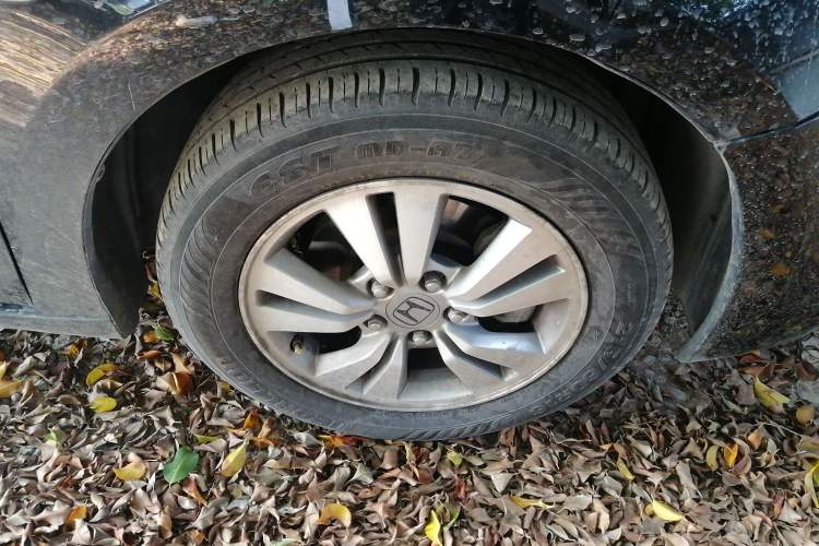 Used Honda Accord 2009 2.4L LX Right Front Wheel Hub