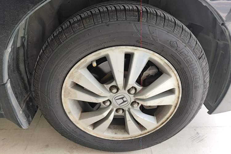 Used Honda Accord 2009 2.4L LX Right Front Wheel Hub