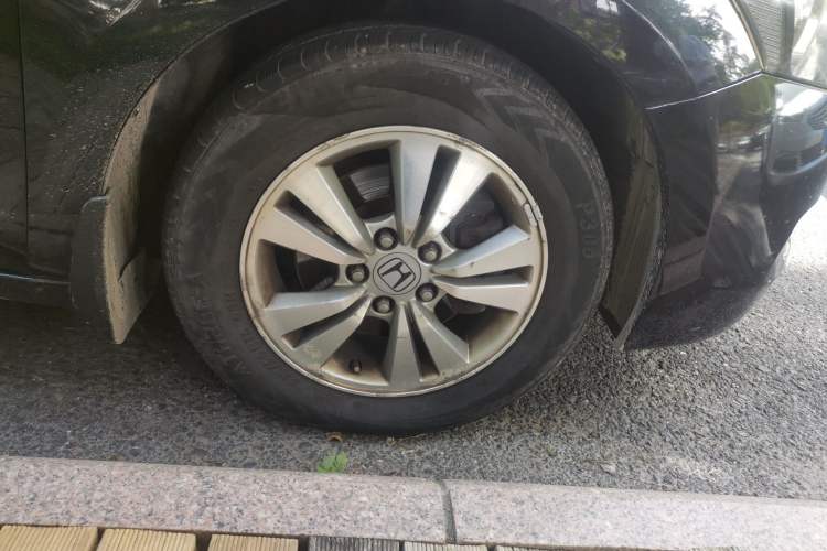 Used Honda Accord 2009 2.4L LX Right Front Wheel Hub