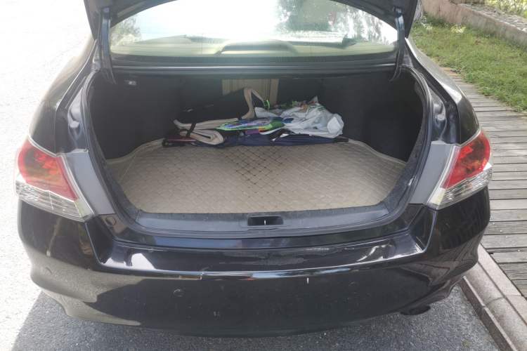 Used Honda Accord 2009 2.4L LX Trunk