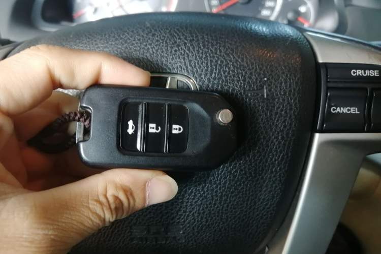 Used Honda Accord 2009 2.4L LX Vehicle Key