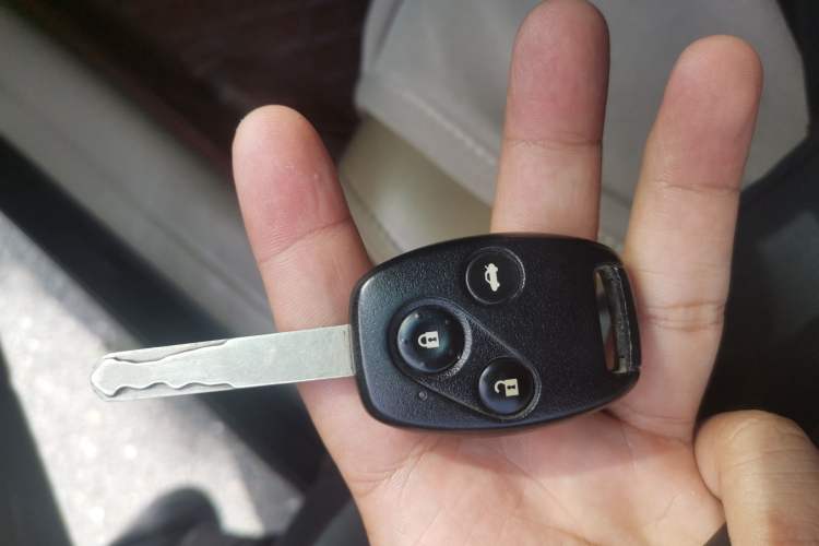 Used Honda Accord 2009 2.4L LX Vehicle Key