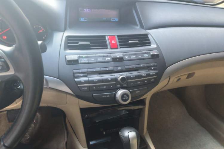 Used Honda Accord 2009 2.4L LX Audio And AC Panel