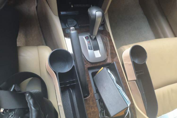 Used Honda Accord 2009 2.4L LX Gear Lever