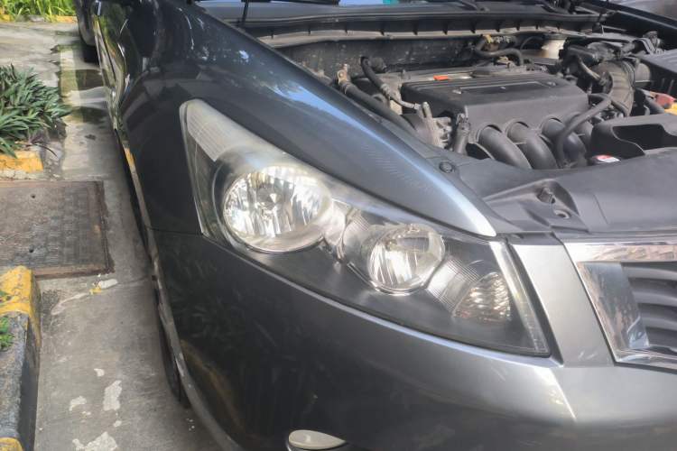 Used Honda Accord 2009 2.4L LX Right Front Headlight