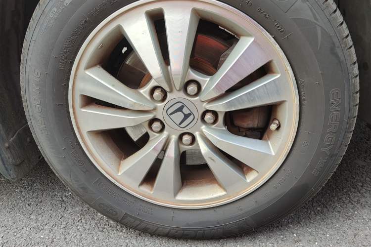 Used Honda Accord 2009 2.4L LX Right Front Wheel Hub