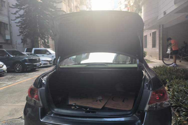 Used Honda Accord 2009 2.4L LX Trunk