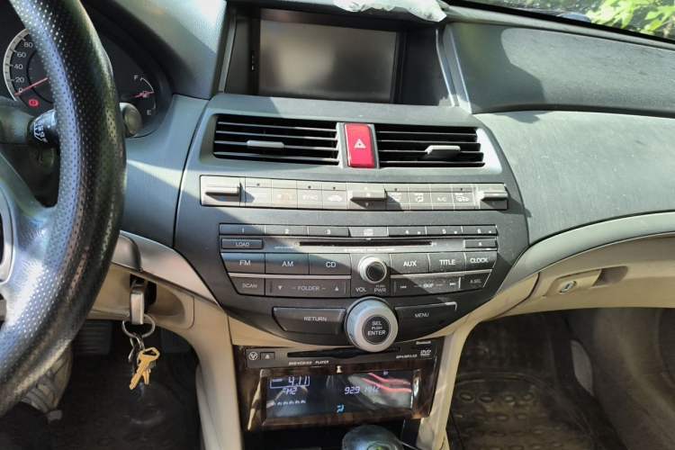 Used Honda Accord 2010 2.4L LX Audio And AC Panel