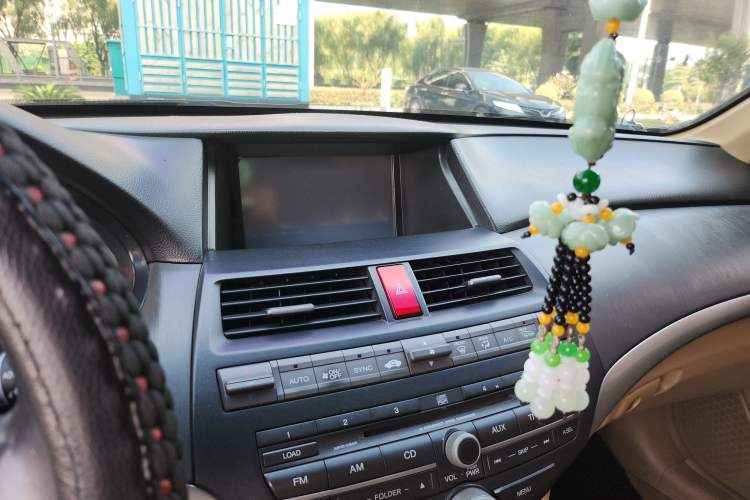 Used Honda Accord 2010 2.4L Millionth Anniversary Edition Audio And AC Panel