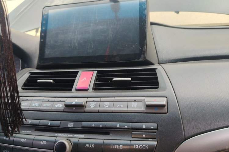 Used Honda Accord 2010 2.0L EX Audio And AC Panel