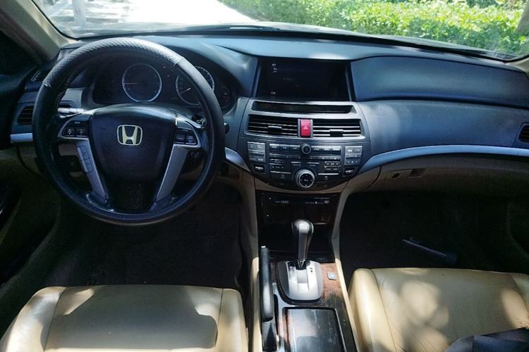 Used Honda Accord 2010 2.4L EXL Navi Center Console