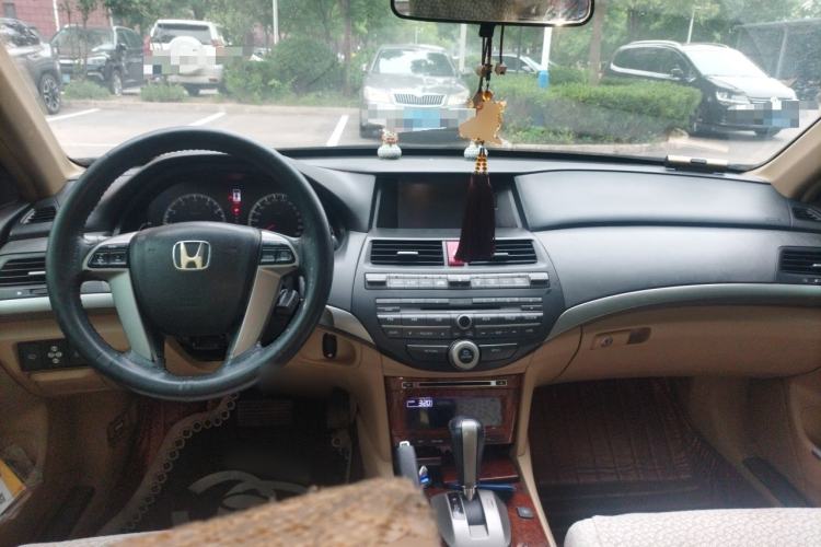Used Honda Accord 2010 2.4L Millionth Anniversary Edition Center Console