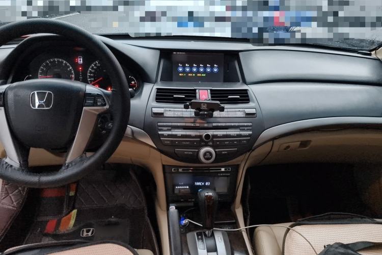 Used Honda Accord 2010 2.4L LX Center Console