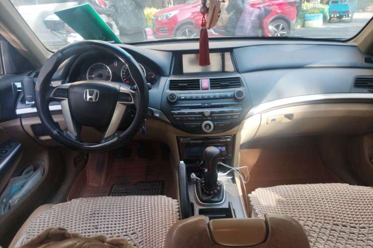 Used Honda Accord 2010 2.0L MT Center Console