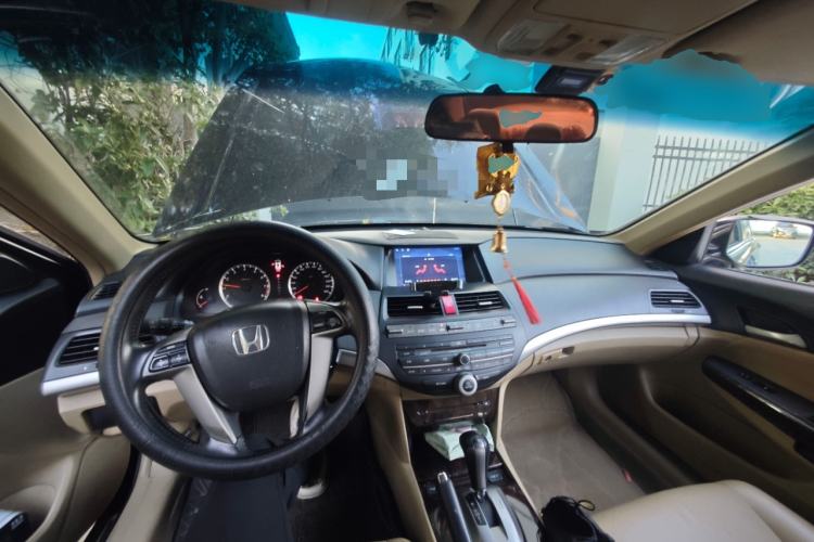 Used Honda Accord 2010 2.4L LX Center Console