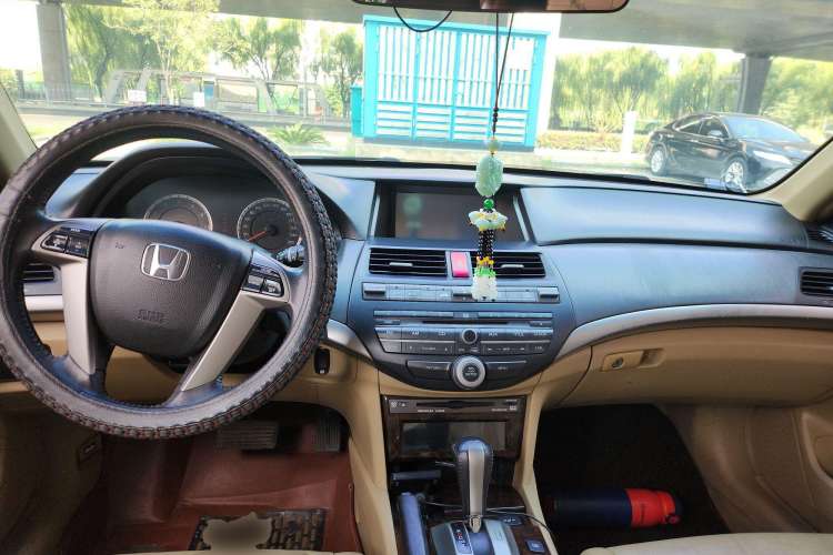 Used Honda Accord 2010 2.4L Millionth Anniversary Edition Center Console