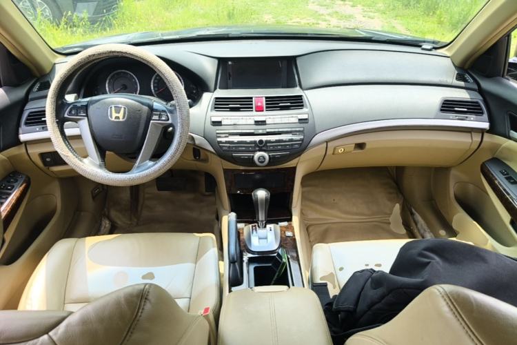 Used Honda Accord 2010 2.4L Millionth Anniversary Edition Center Console