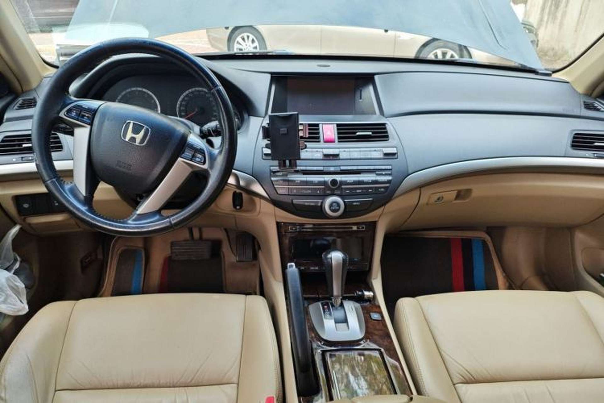 Used Honda Accord 2010 2.4L Millionth Anniversary Edition Center Console