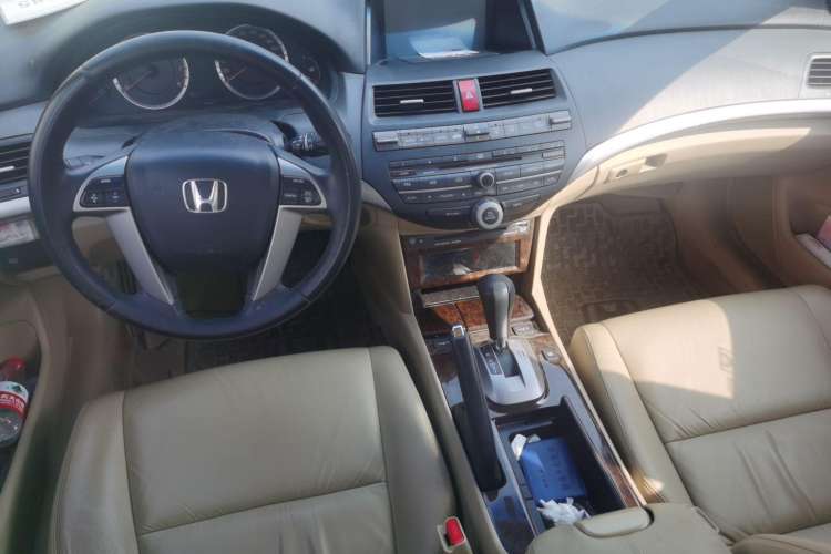Used Honda Accord 2010 2.4L Millionth Anniversary Edition Center Console