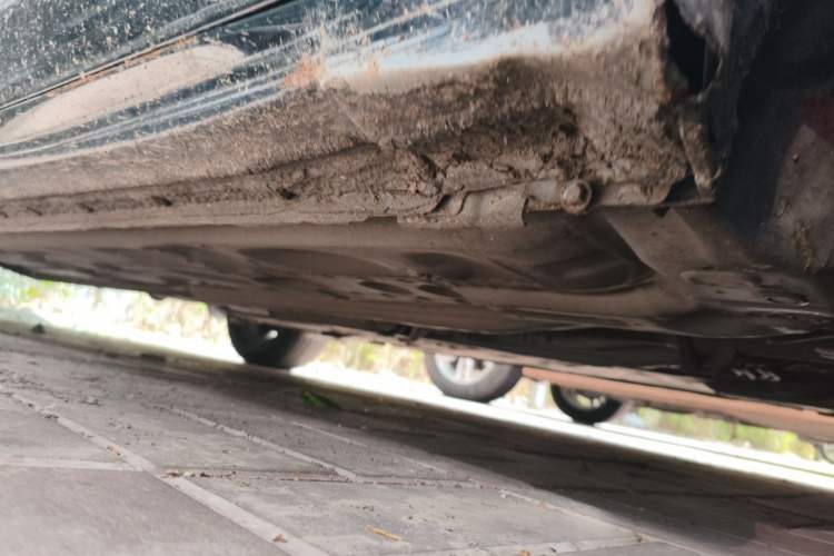 Used Honda Accord 2010 2.0L MT Chassis Front Right